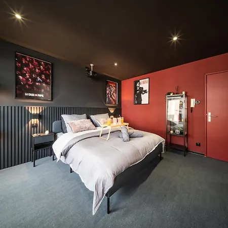 アパート Cinema Prive