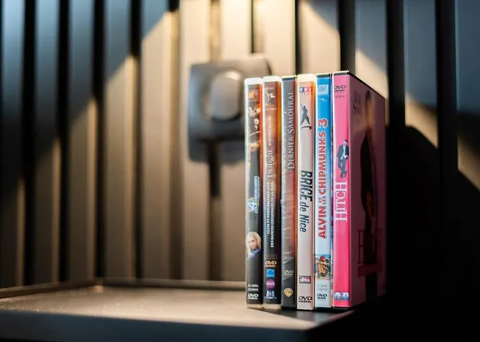 Cinema Prive *